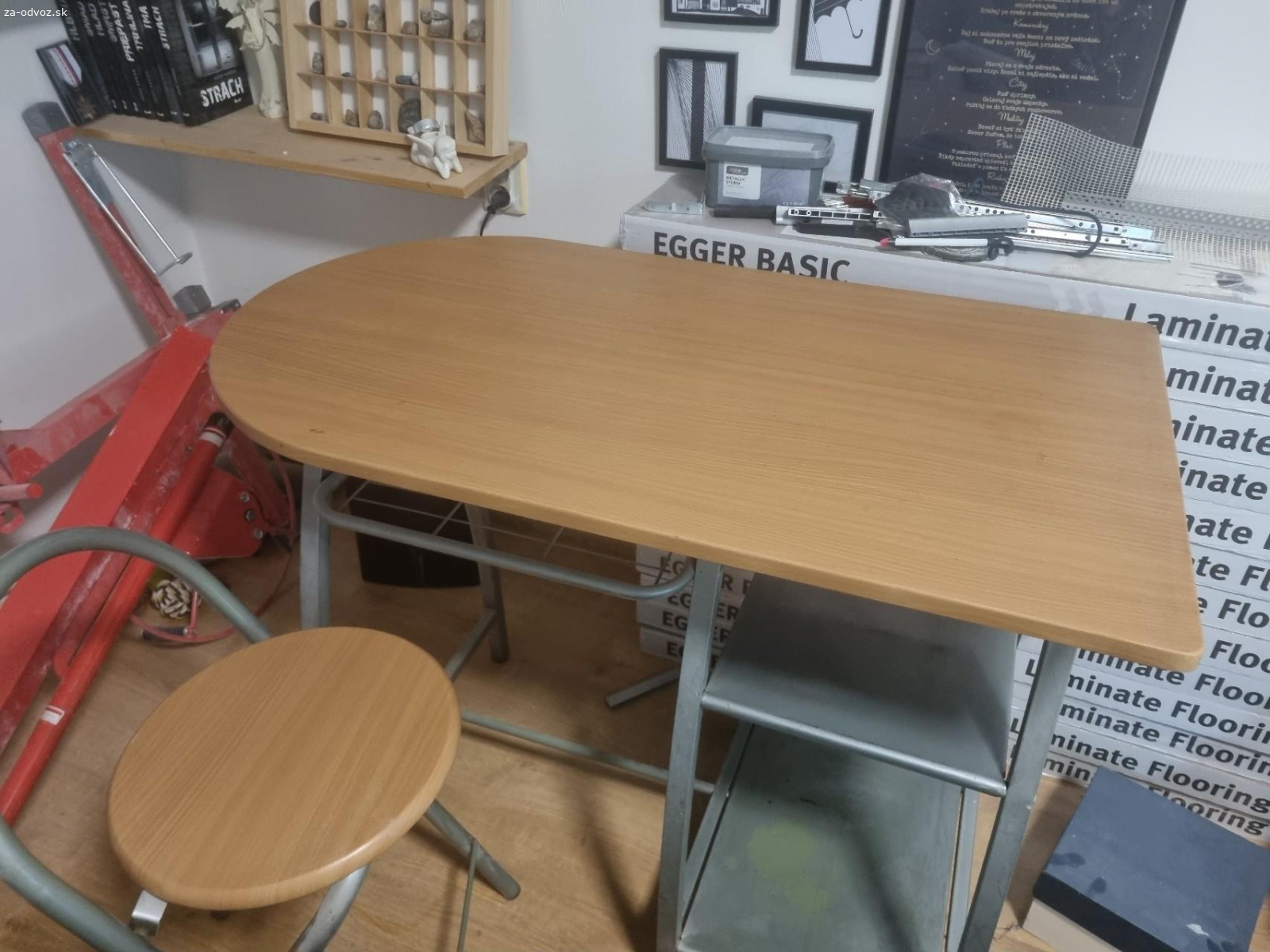 Darujem stolik pre 2 osoby