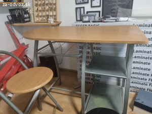 Darujem stolik pre 2 osoby