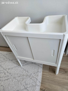 Darujem umyvadlo Laufen a plastovu skrinku Ikea