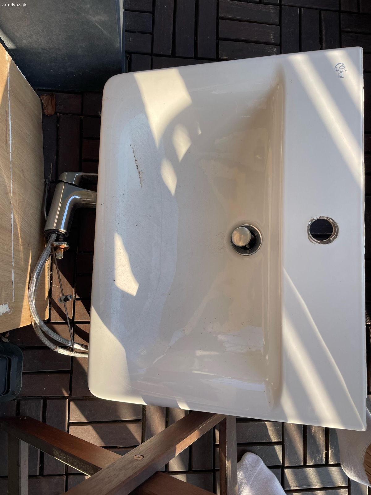 Darujem umývadlo za odvoz