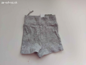 Darujem veci pre predcasniatka