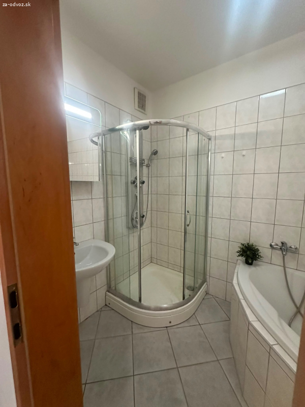 Darujem za odvoz BA