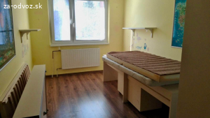 Darujem za odvoz detskú izbu - postele a stôl