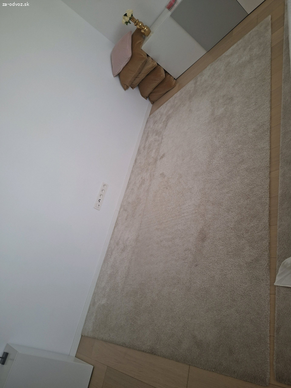 darujem za odvoz koberev Stone IKEA