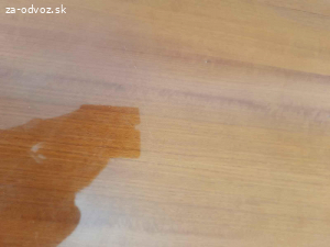 Darujem za odvoz konferencny stolik