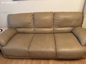 Darujem za odvoz koženú sedačku+taburet