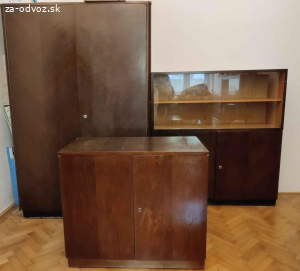 Darujem za odvoz nábytok 60te roky -Bruselský štýl