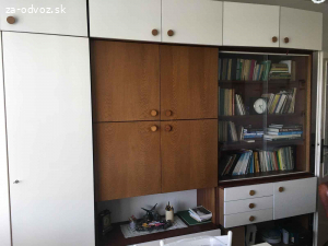 Darujem za odvoz obývaciu stenu Javorina