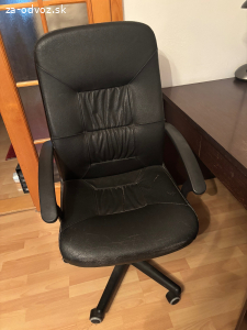 Darujem za odvoz písací stôl