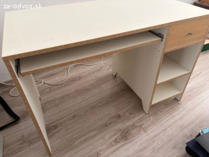 Darujem za odvoz písacie stoly do (detskej) izby
