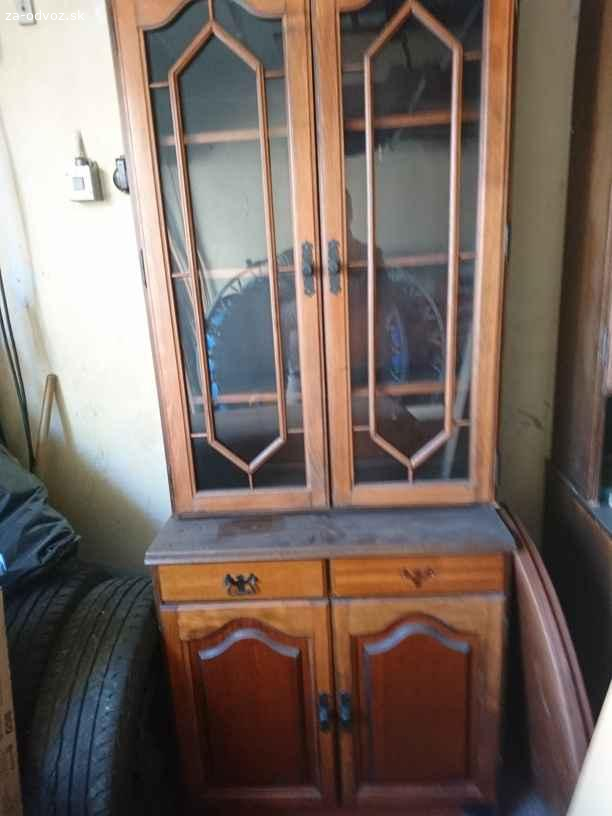 darujem za odvoz rumunsku jedalen toledo