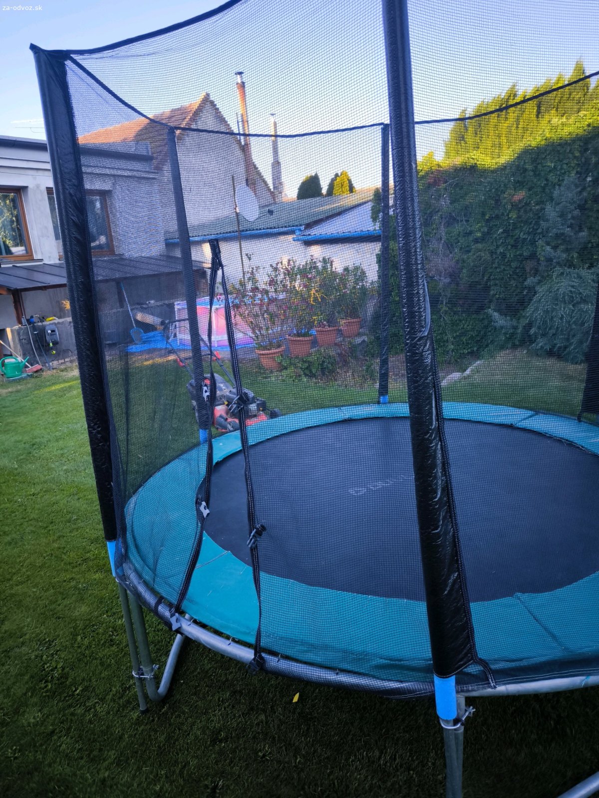 Darujem za odvoz trampolinu pouzitu. Darujem za odvoz, kto pride tak berie.