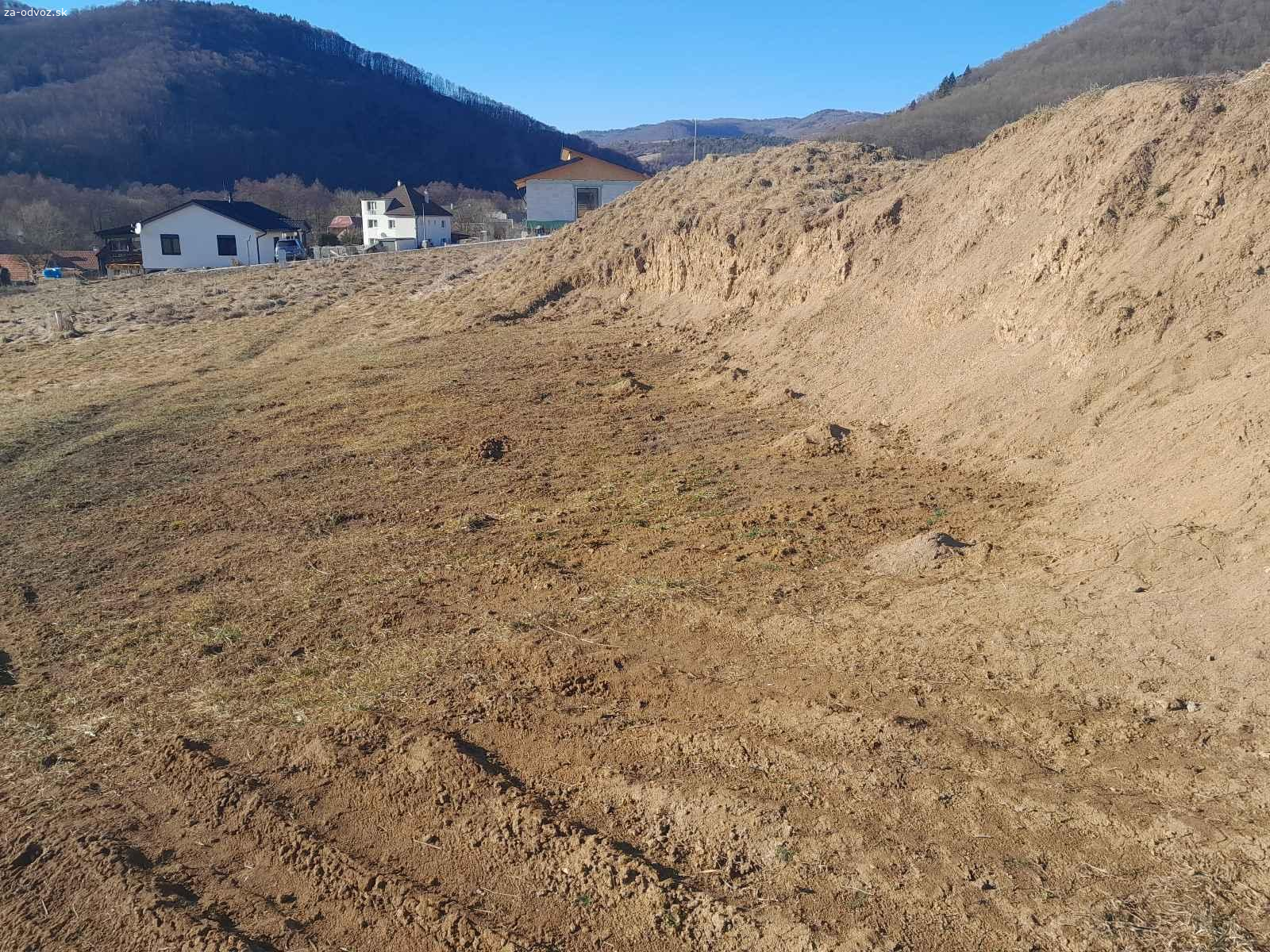 Darujem za odvoz zeminu