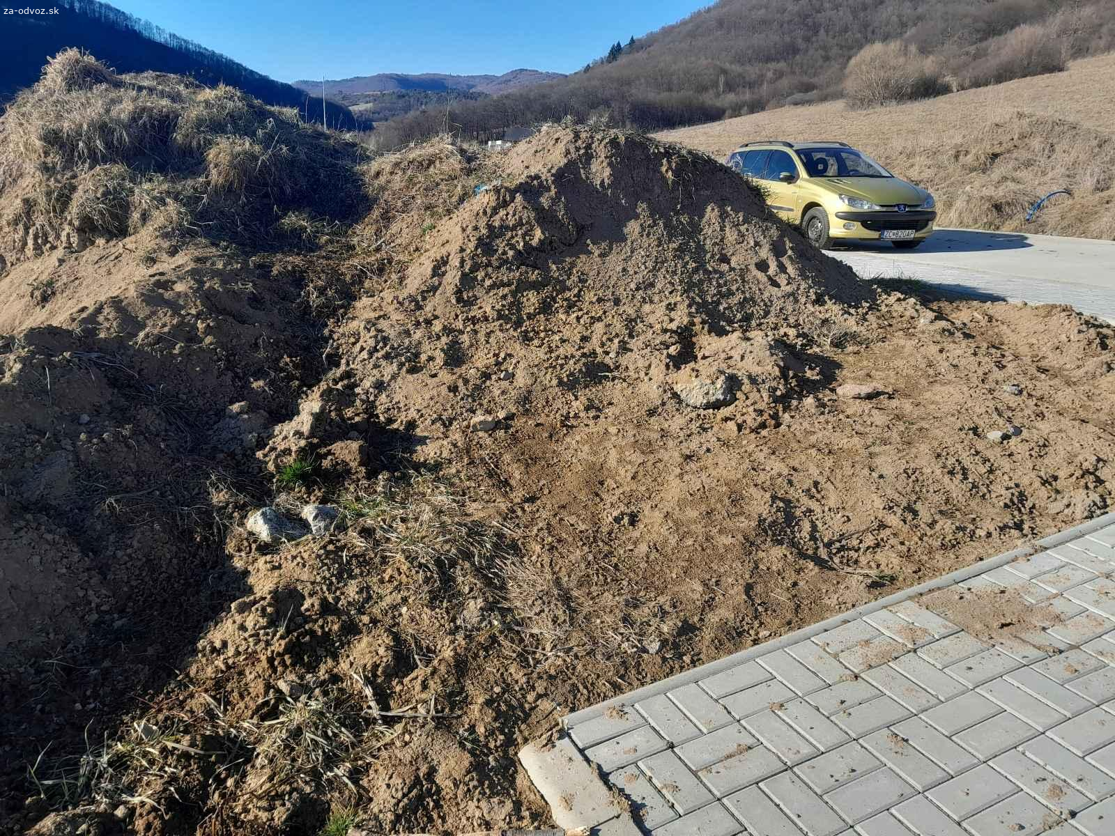 Darujem za odvoz zeminu