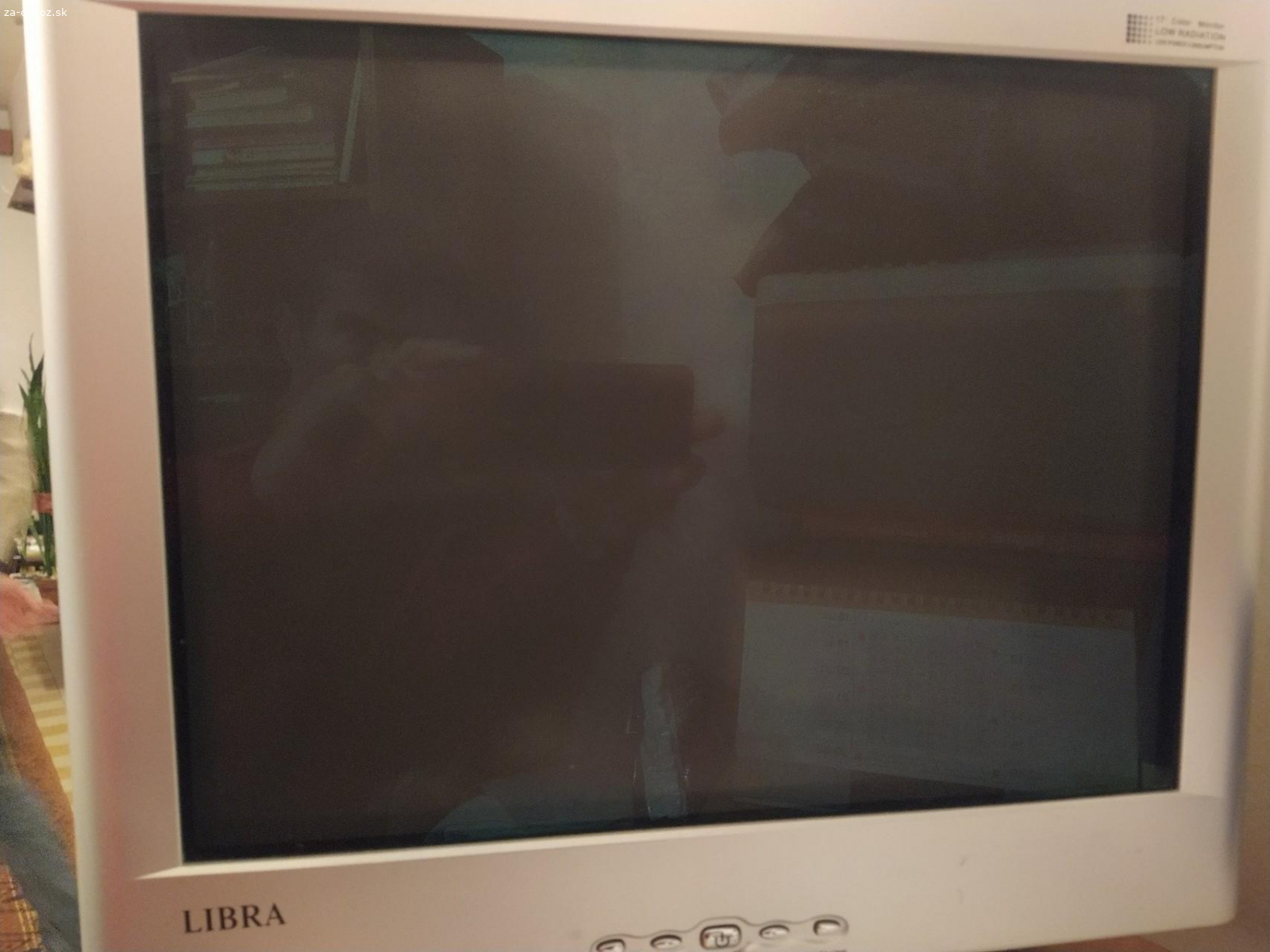 Darujem za odvoz. darujem za odvoz monitor k počítaču značky Libra