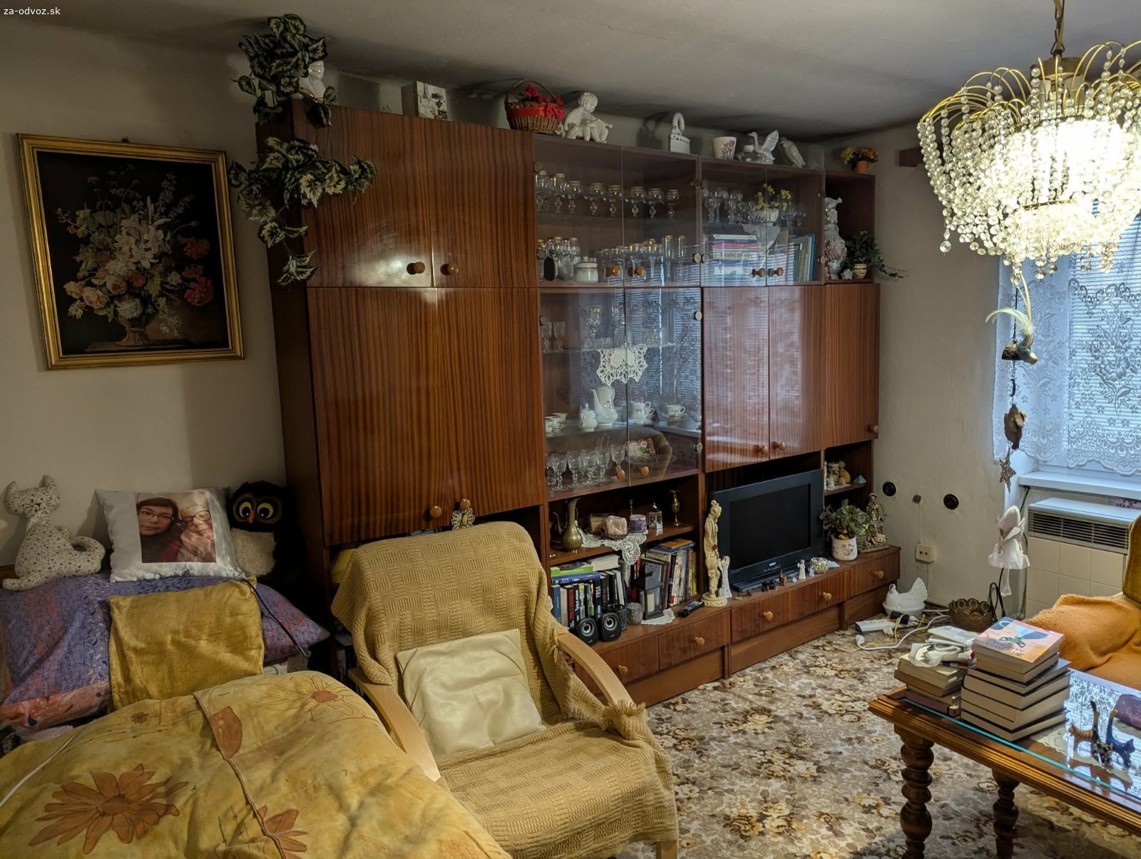 Darujem za odvoz. Darujem za odvoz jedná sa len o nábytok a skrine
