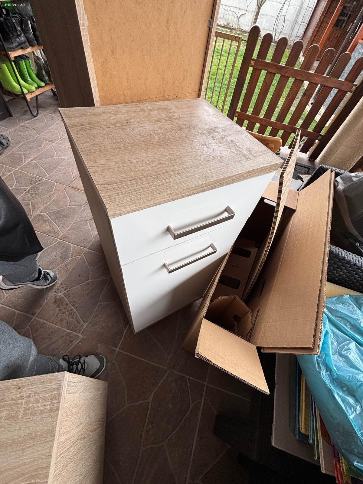 Darujem zostavu do kúpelne