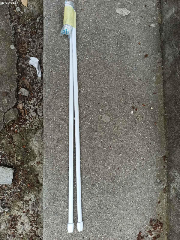 Držiak na okno/dvere na záclonku 2ks