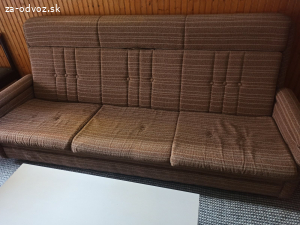 Dve kreslá a gauč - rozložiteľný na spanie, retro