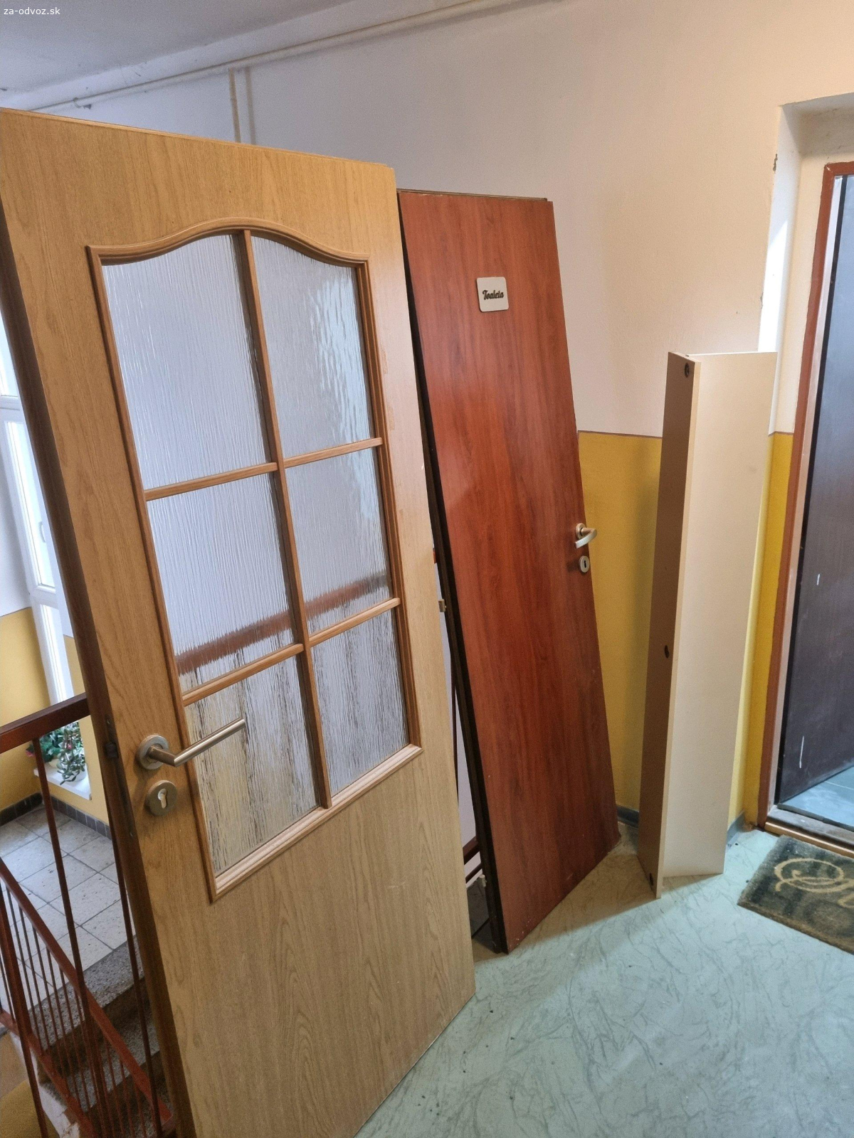 Dvere 60P a 80L,Polica