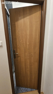 Dvere s kovaním 80P a 60Ľ