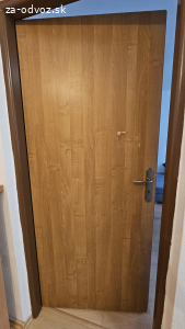 Dvere s kovaním 80P a 60Ľ