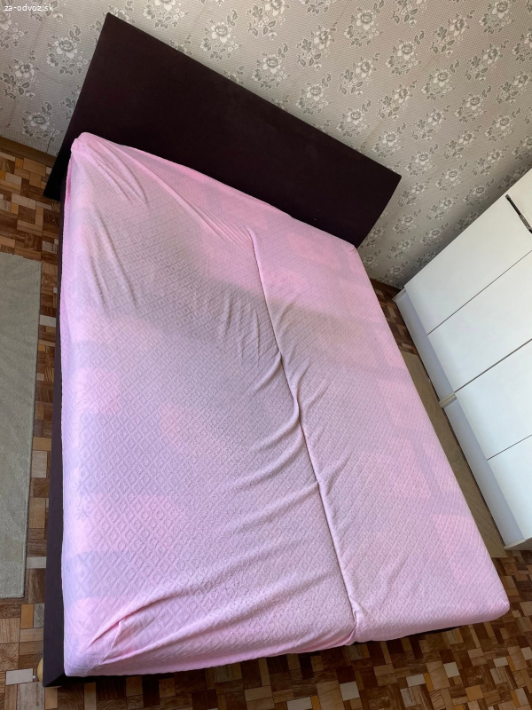 Hnedá manželská posteľ 160x200x40 s úložiskom