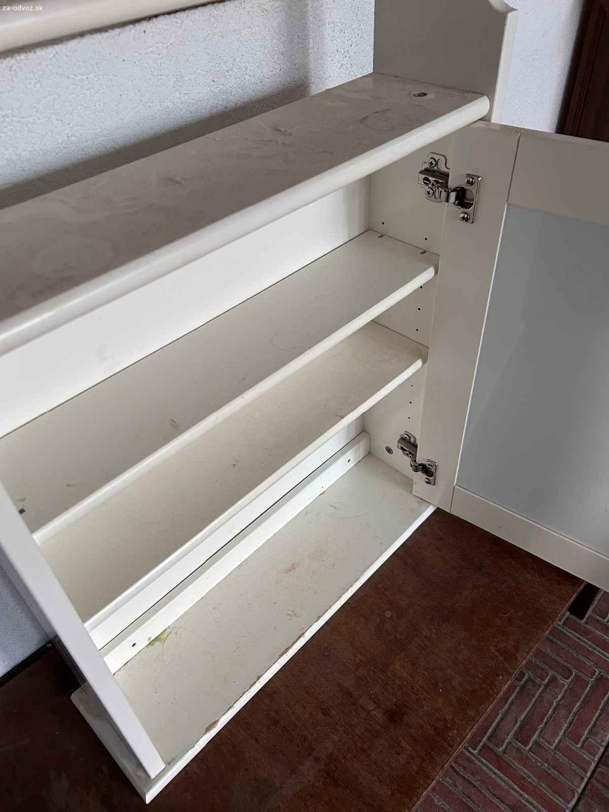 IKEA kupelnova zostava