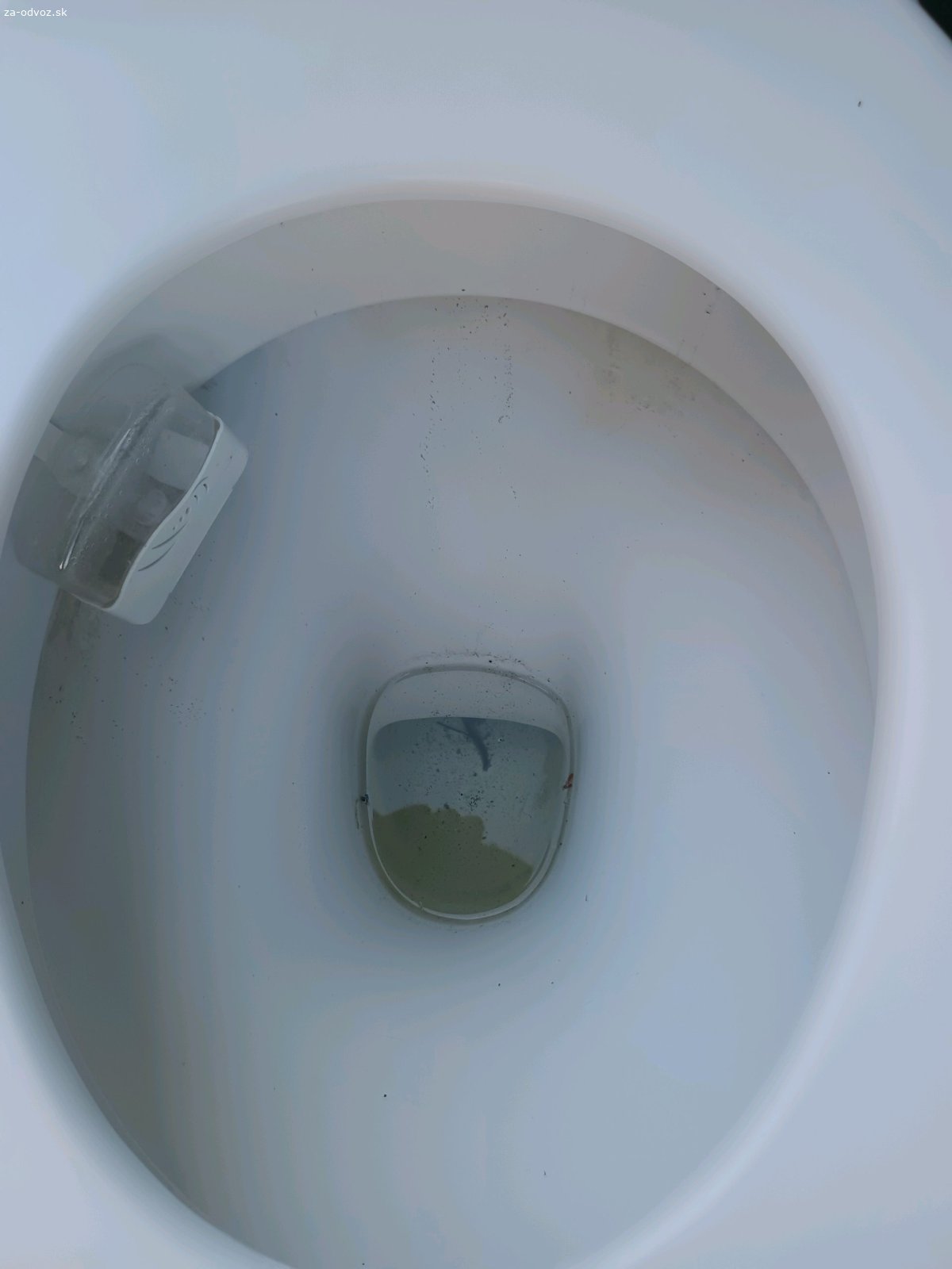 kombi WC Jika. darujem za odvoz 
záchod má vývod do spodu ( nie dozadu)