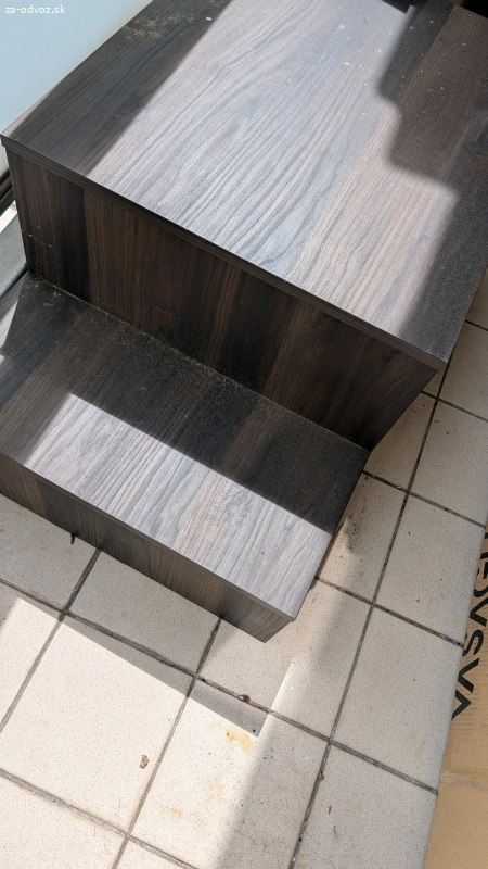 konferenčný stolík ikea