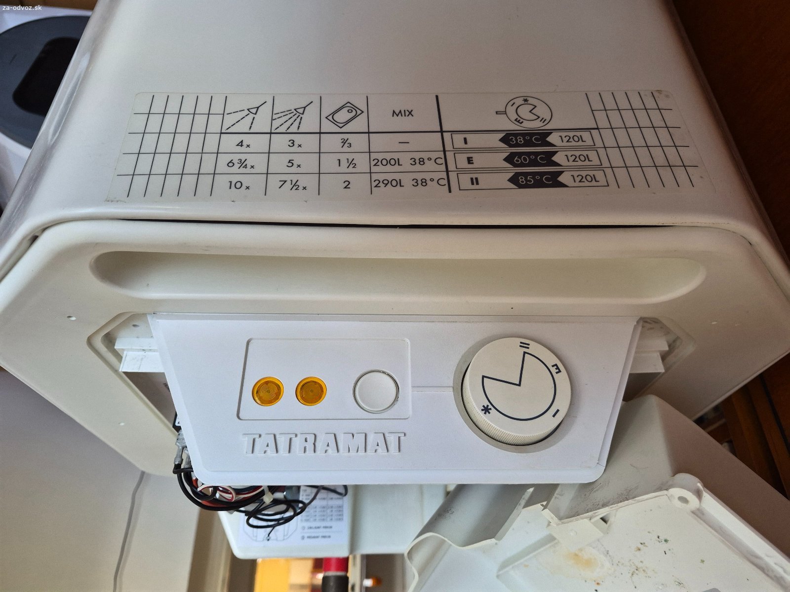 Kotol Tatramat 120L, plne funkčný. Darujem za odvoz v Bratislave Nové mesto. Kotol je starší a funkčný.