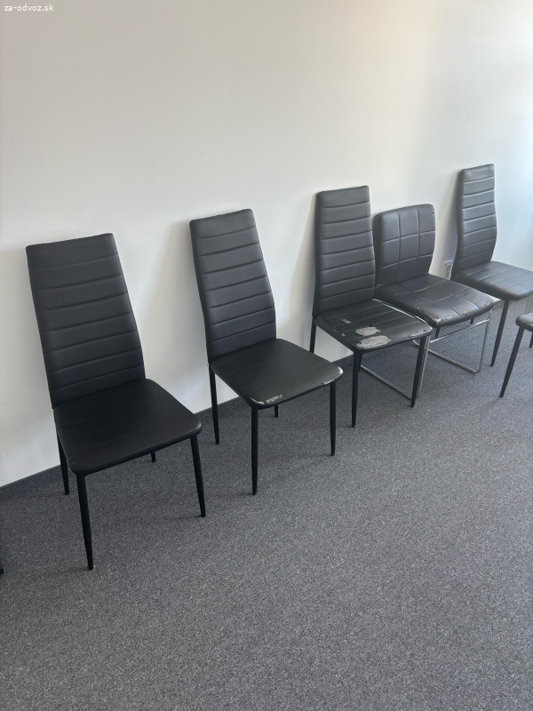 Koženkove stoličky