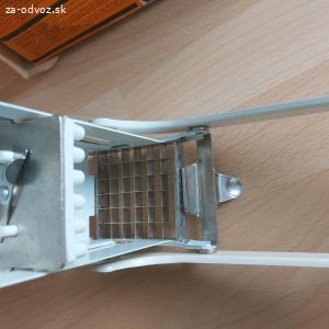 Krajac zemiakov na hranolky