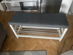 Lavica na topánky a vesiak