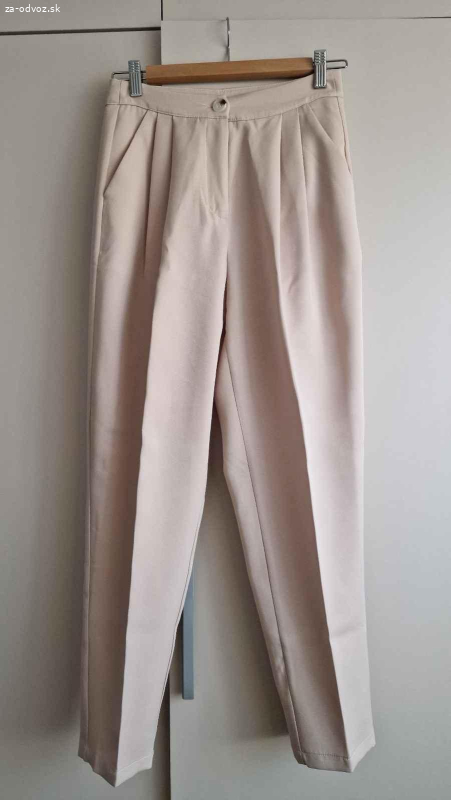 ležérny kostým zo Shein velkost 36