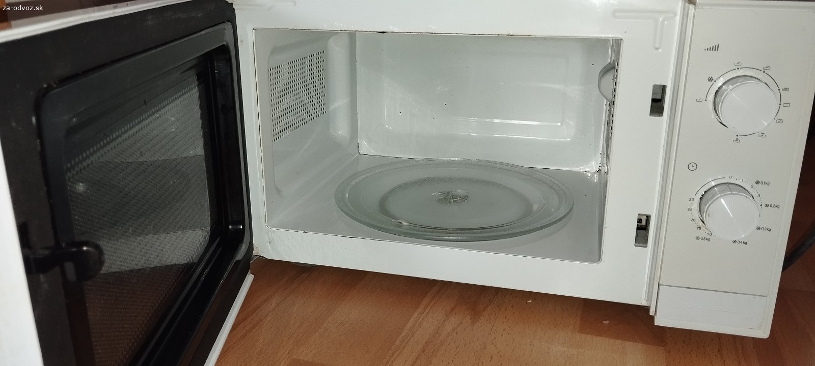 Mikrovlnka Beko. Darujem volne stojacu mikrovnku. Funkcna.
