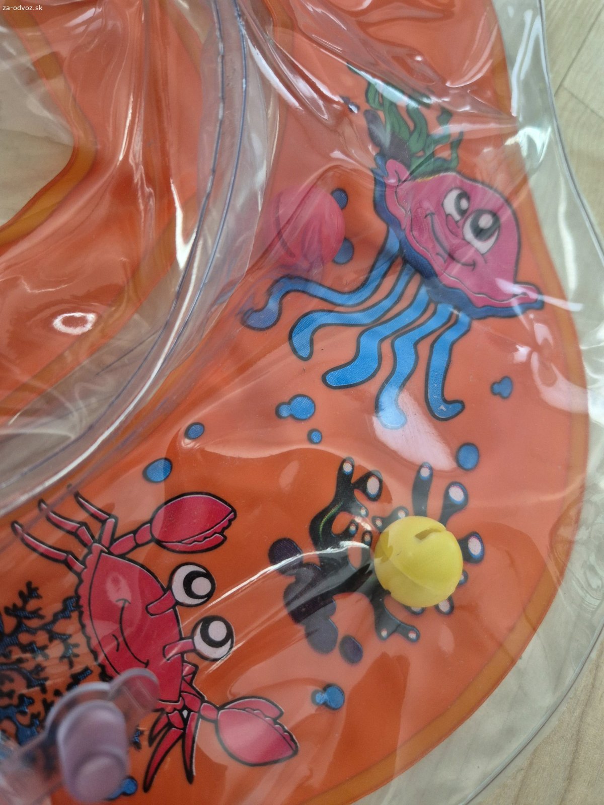 nafukovacie koleso pre bábätko. darujem nafukovacie koleso Baby Ring pre bábo, dáva sa okolo krku aby napr vo vani trosku plavalo. vhodne od 0-24m a 3-15kg. Osobny odber BA Záhorská Bystrica