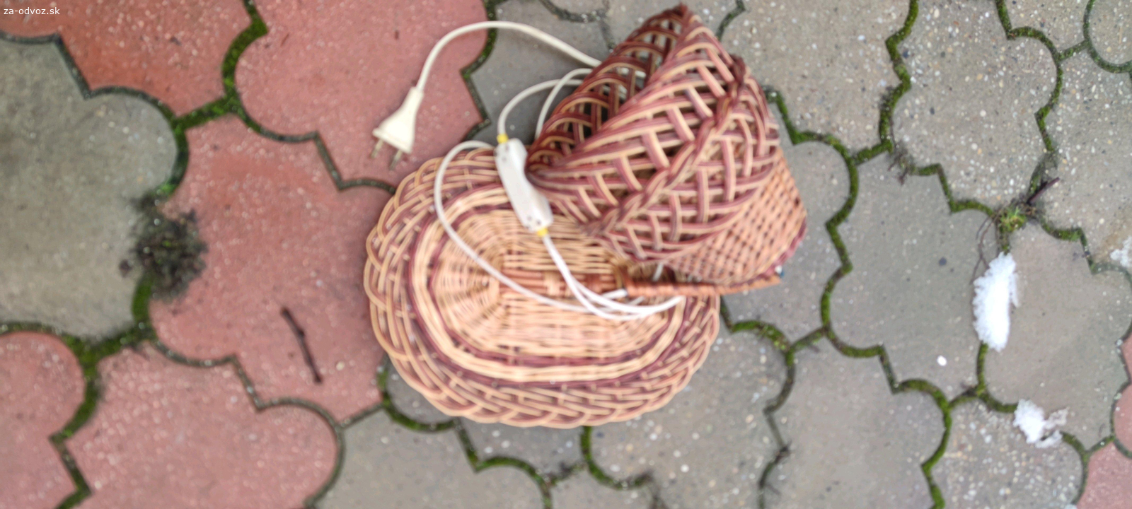 nástenná lampa