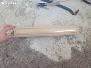 Nástenný sušiak vyťahovací