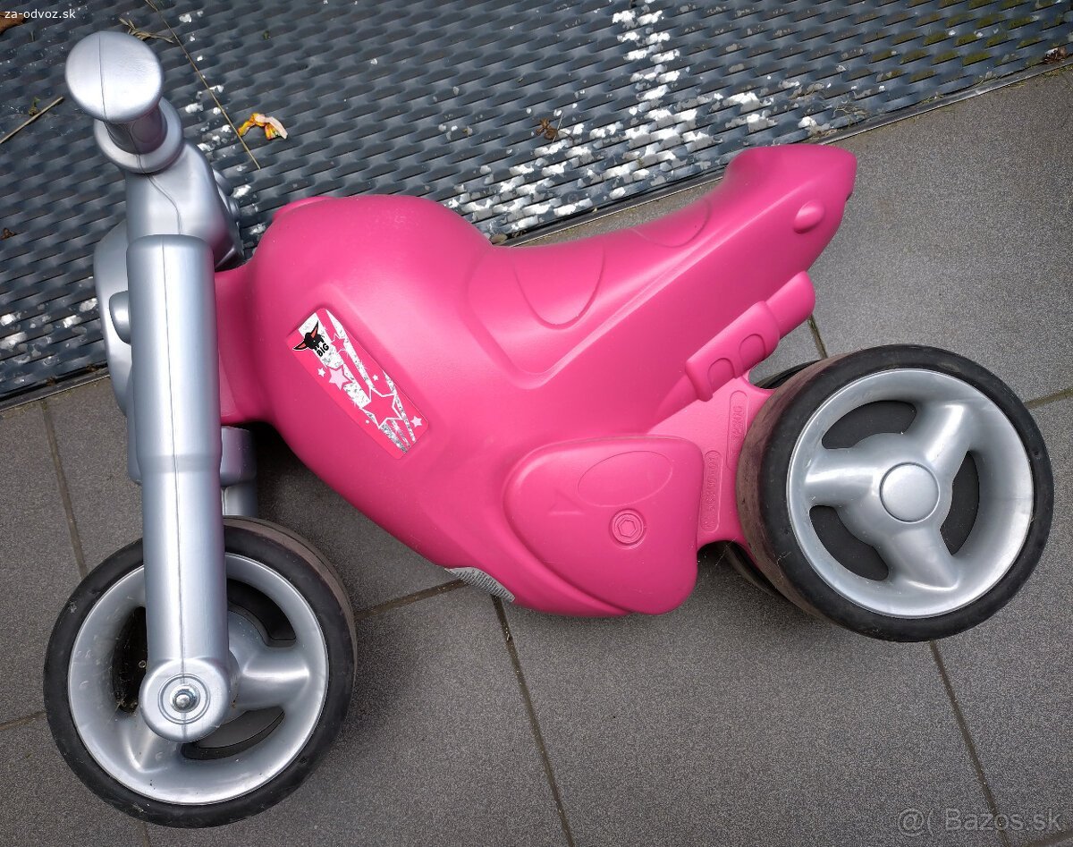 odrážadlo Girl Bike BIG. darujem používané dievčenské odrážadlo Girl Bike BIG, používané, v dobrom stave

osobný odber v KE