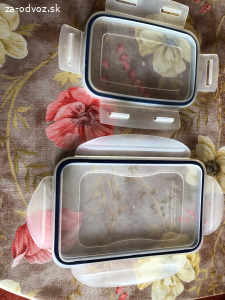 Plastove vrchnaky