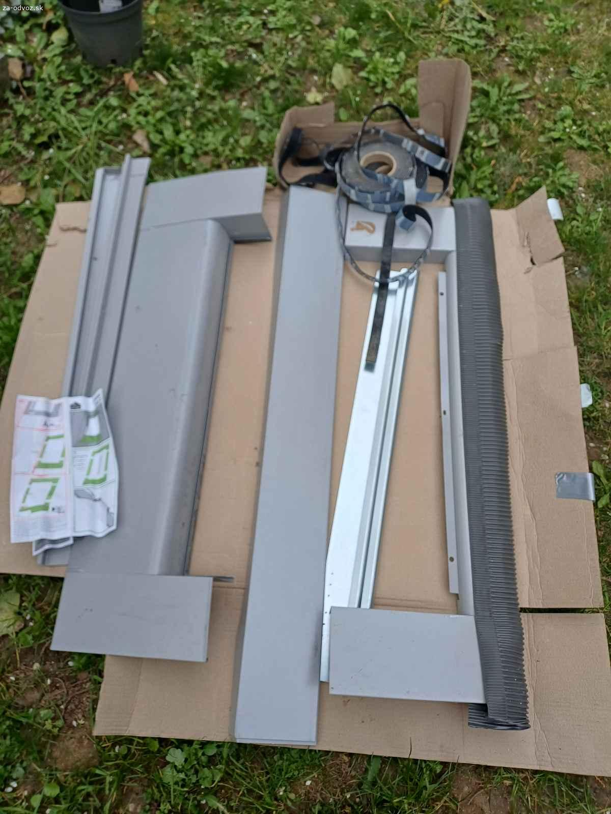 Plechy na strešne okno Fakro