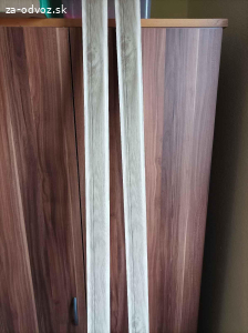 Podlahové lišty darujem