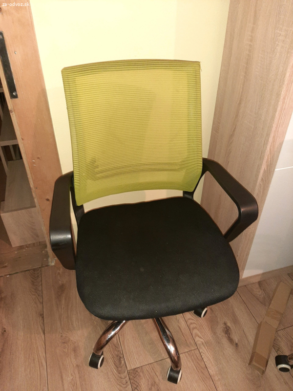 polohovatelná stolička