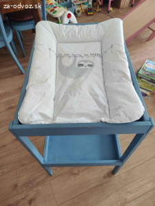 Prebaľovací pult s podložkou