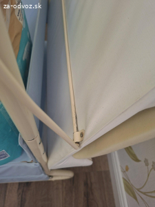 Prebaľovaci pult s vanickou