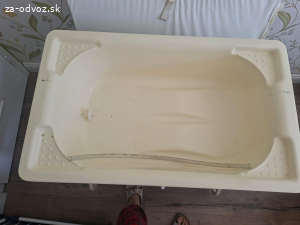 Prebaľovaci pult s vanickou