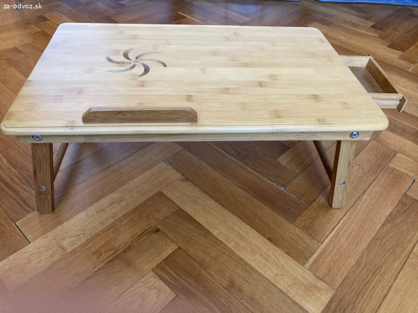 Prenosný stolík pod laptop