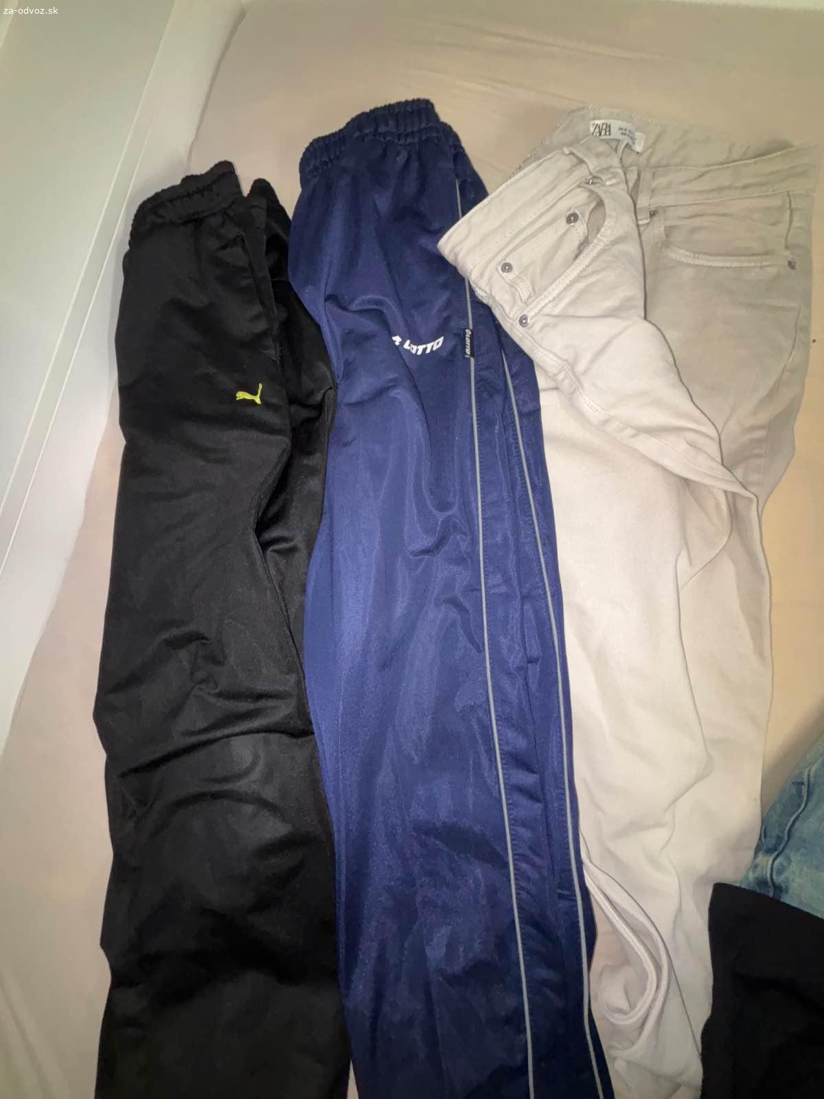 rifle tepláky skvelý stav