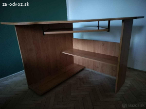 Rohovy stolik na pocitac / pisaci stolik